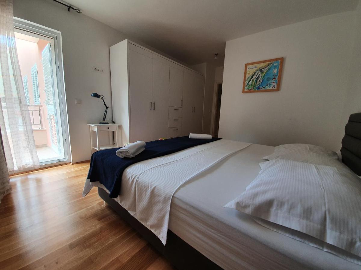 Apartment Pinna Nobilis, Private Parking Макарска Экстерьер фото