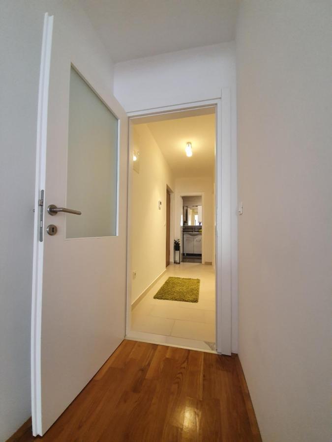 Apartment Pinna Nobilis, Private Parking Макарска Экстерьер фото